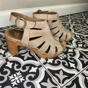 Dansko nude platform sandals size 38